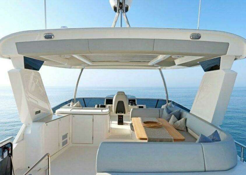 58ft Absolute Yacht For Sale