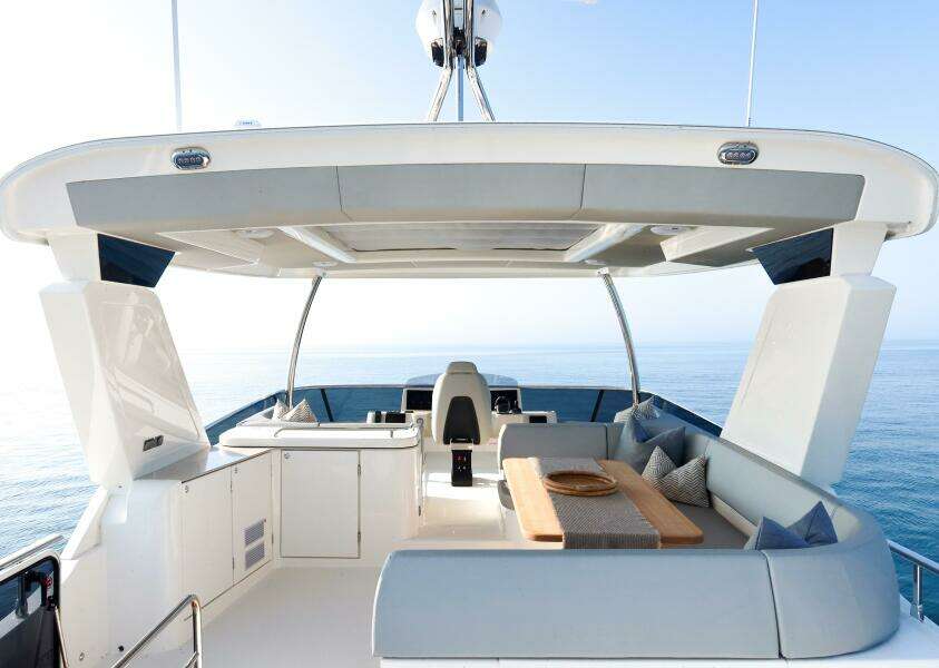 58ft Absolute Yacht For Sale