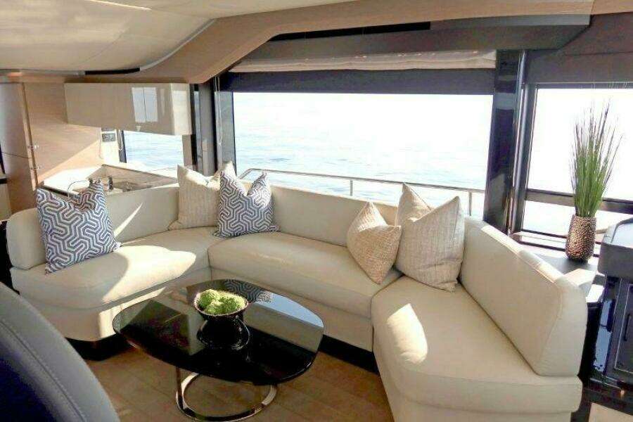 58ft Absolute Yacht For Sale