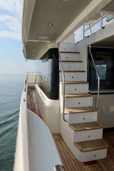 58ft Absolute Yacht For Sale