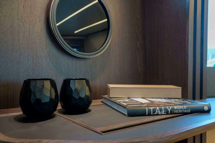 52ft Absolute Yacht For Sale