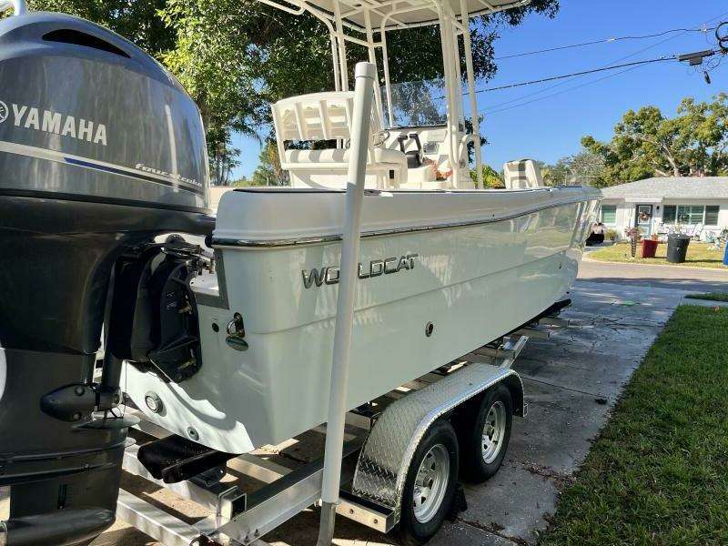 23ft World Cat Yacht For Sale