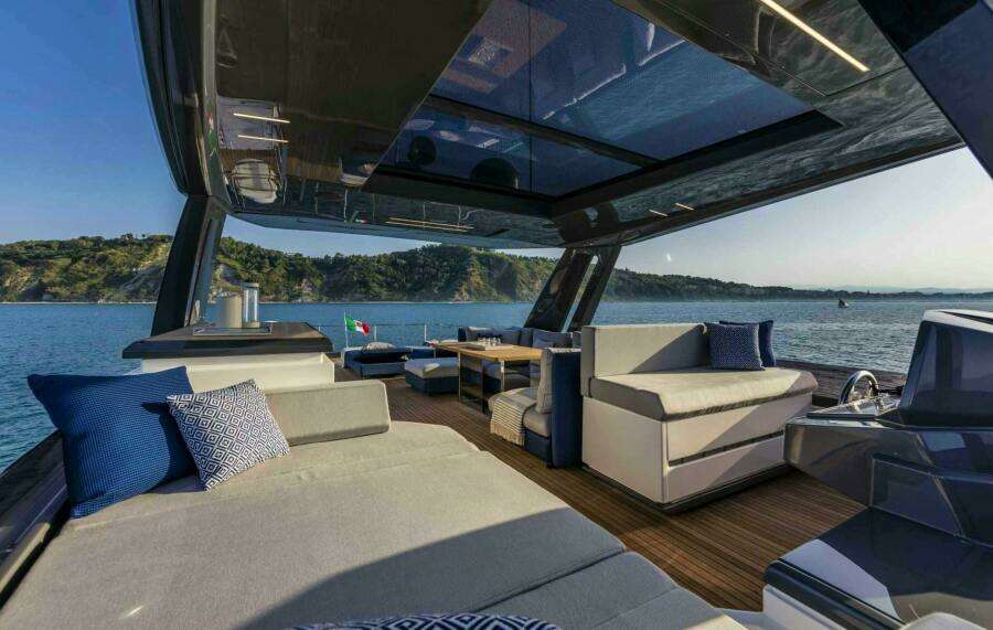 PICCOLINO 78ft Ferretti Yachts Yacht For Sale