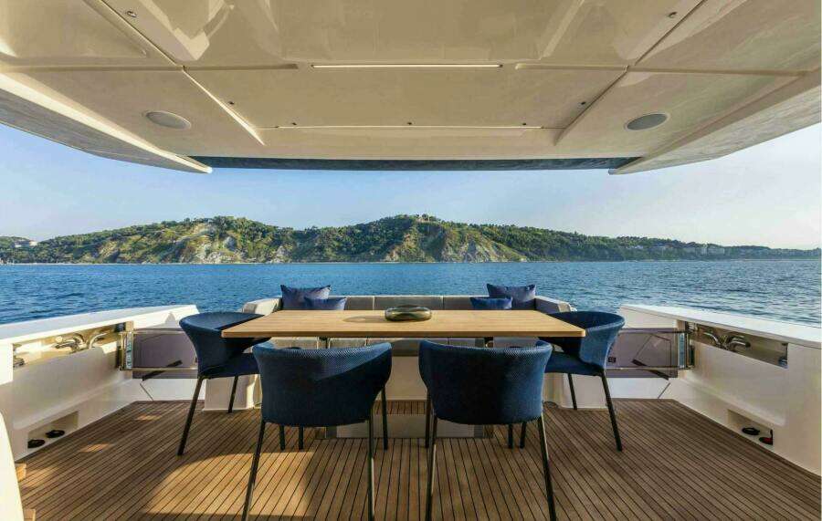 PICCOLINO 78ft Ferretti Yachts Yacht For Sale