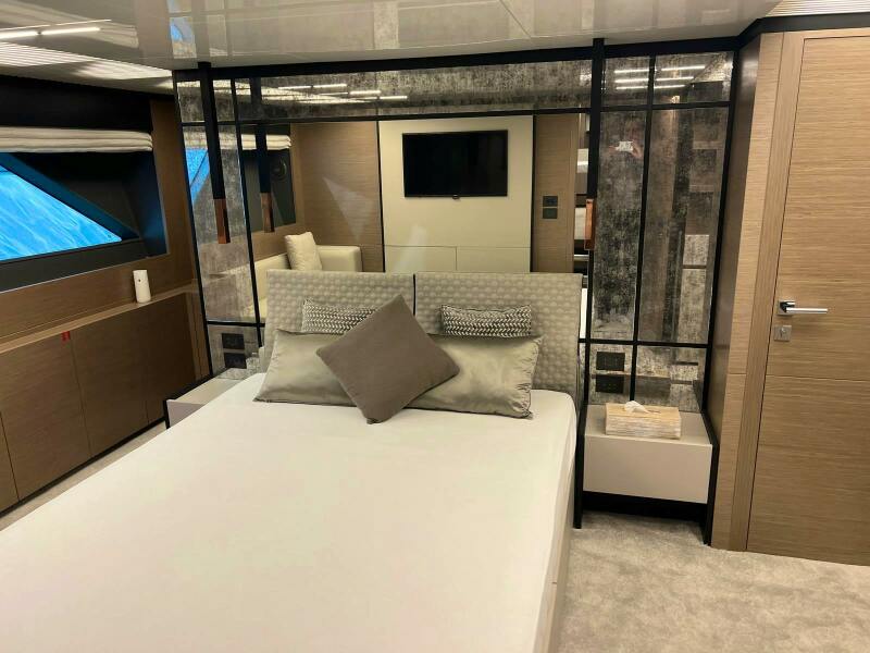 78' 2019 Ferretti Yachts Ferretti 780