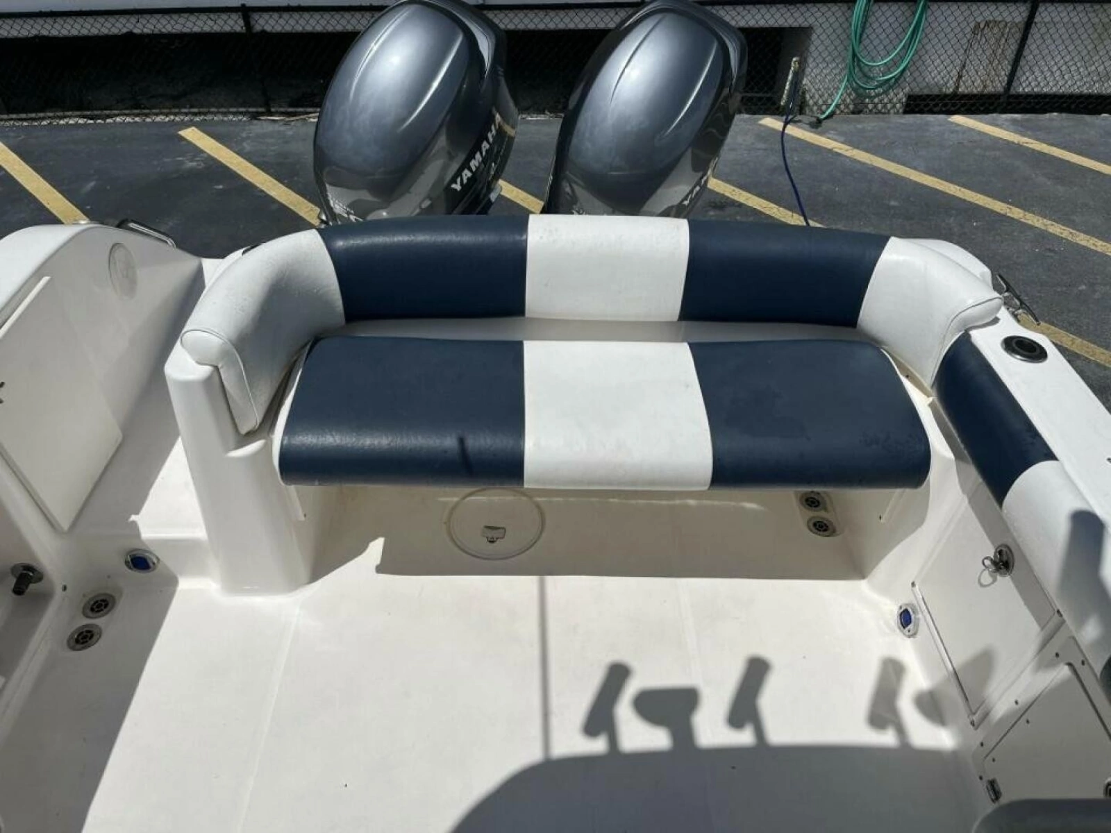 2006 Century 2400 Walk-Around