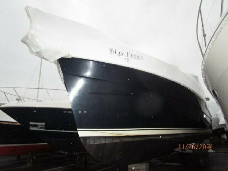 34' Mainship hauled out3