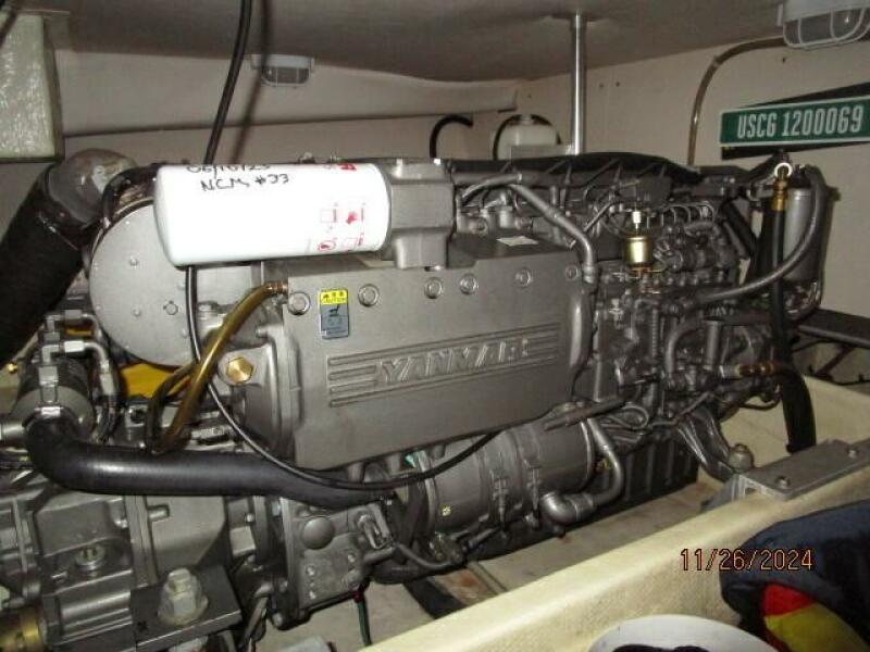 34' Mainship main engine1