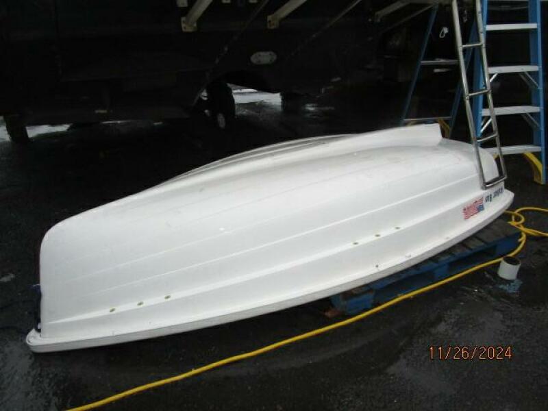 34' Mainship tender1