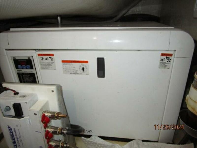 34' Mainship generator soundbox