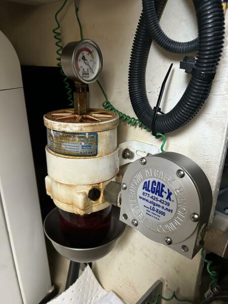 34' Mainship Racor fuel filter