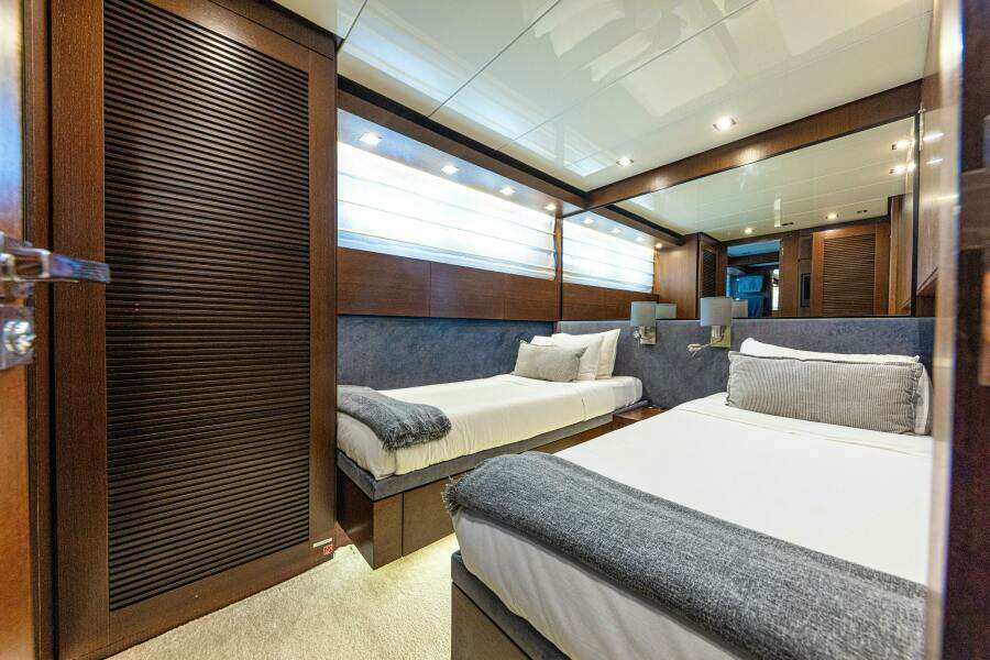 TAURO 85ft Sanlorenzo Yacht For Sale