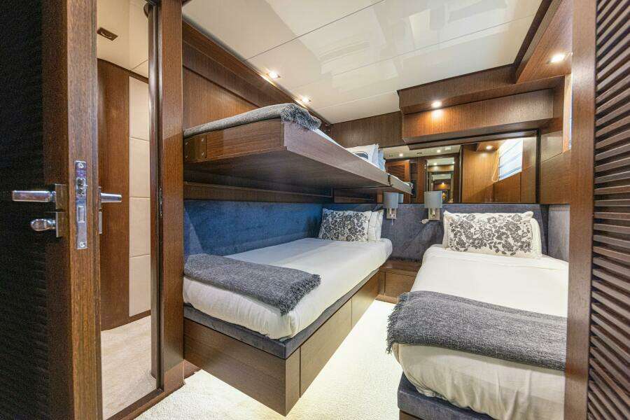 TAURO 85ft Sanlorenzo Yacht For Sale