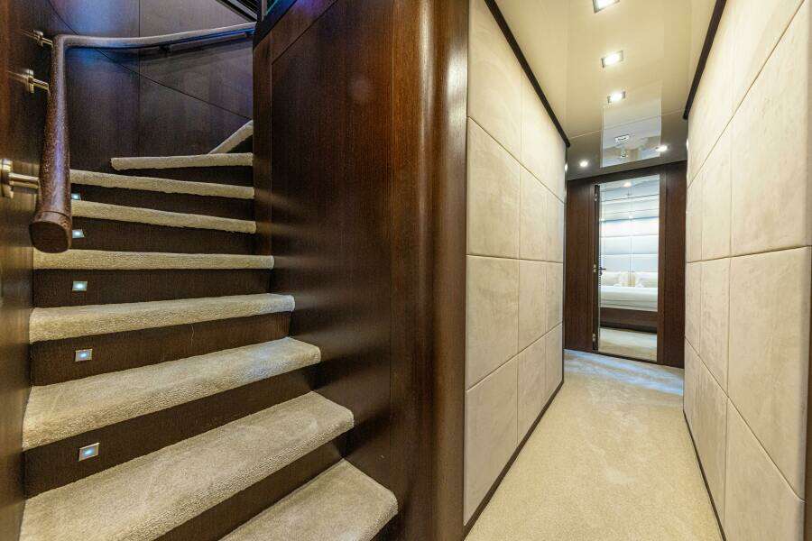 TAURO 85ft Sanlorenzo Yacht For Sale