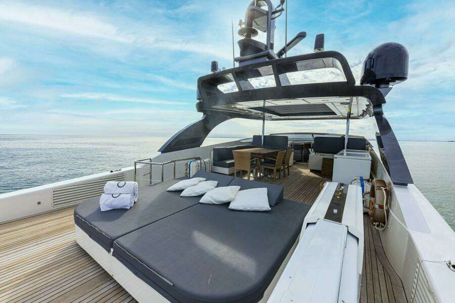 TAURO 85ft Sanlorenzo Yacht For Sale