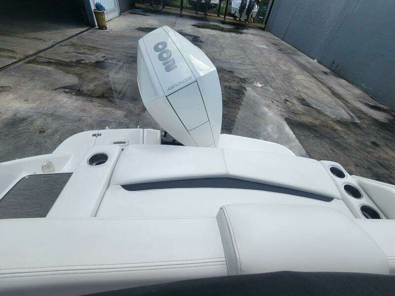 22ft Four Winns Yacht For Sale