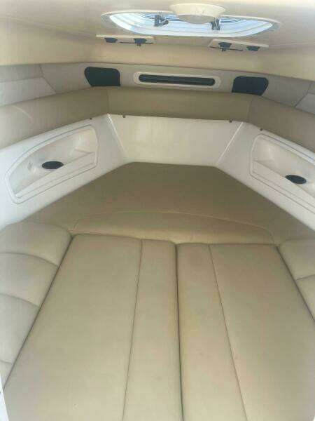 32ft Boston Whaler Yacht For Sale