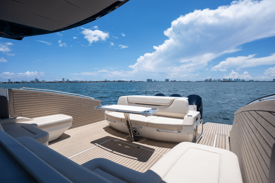 50ft Cruisers Yachts Yacht For Sale