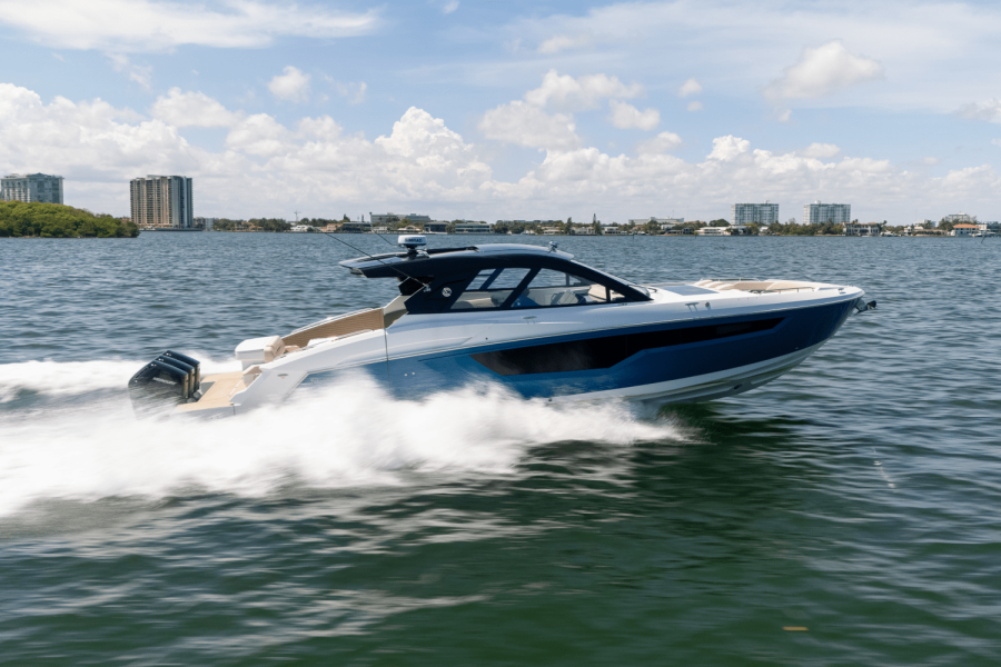 50ft Cruisers Yachts Yacht For Sale