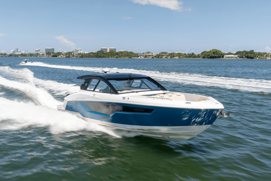 50ft Cruisers Yachts Yacht For Sale