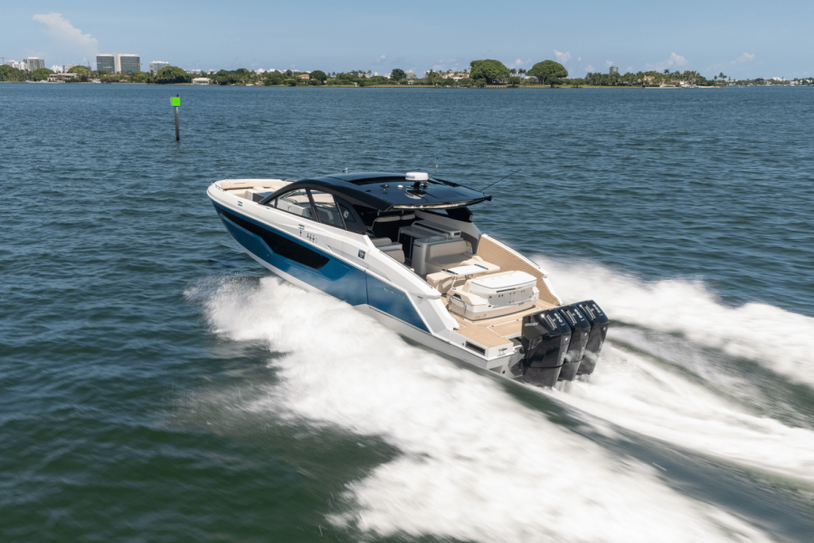 50ft Cruisers Yachts Yacht For Sale