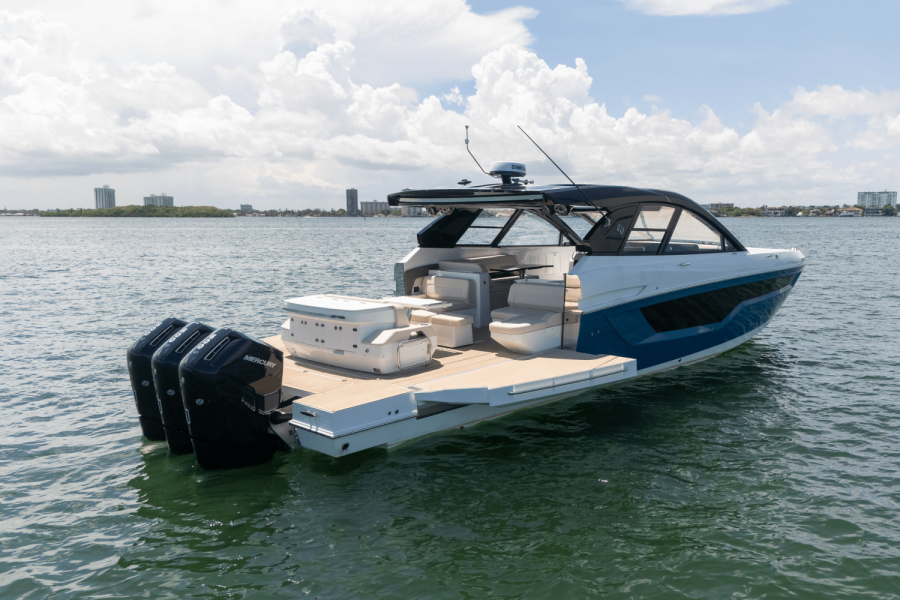 50ft Cruisers Yachts Yacht For Sale
