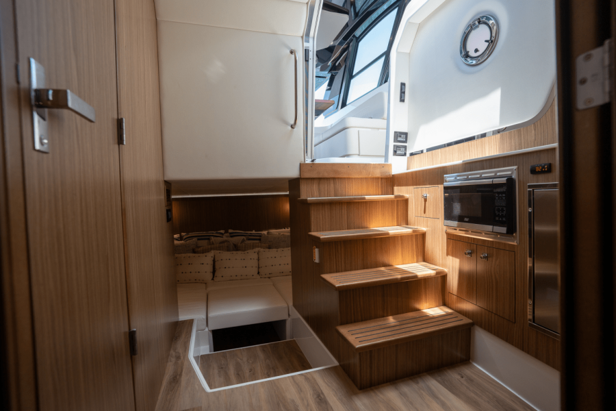 50ft Cruisers Yachts Yacht For Sale