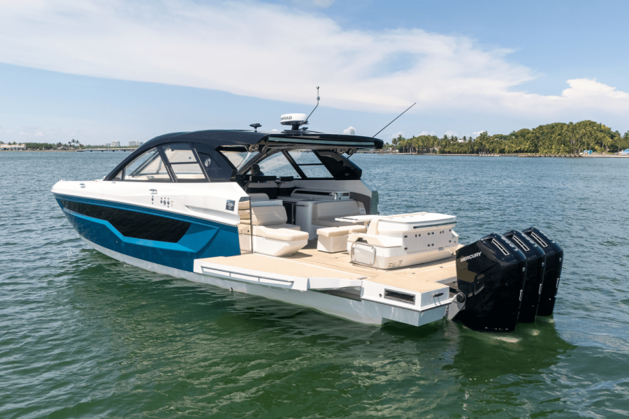50ft Cruisers Yachts Yacht For Sale