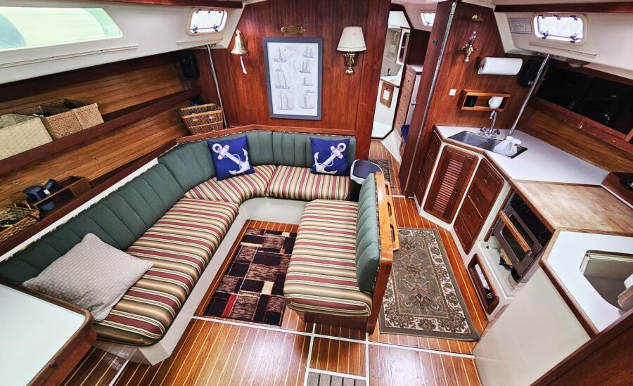 1989 Catalina 42