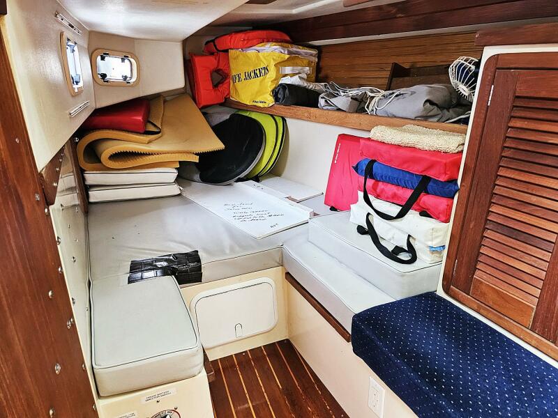 1989 Catalina 42