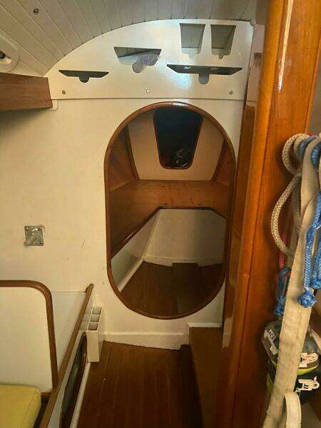 30ft Custom Yacht For Sale