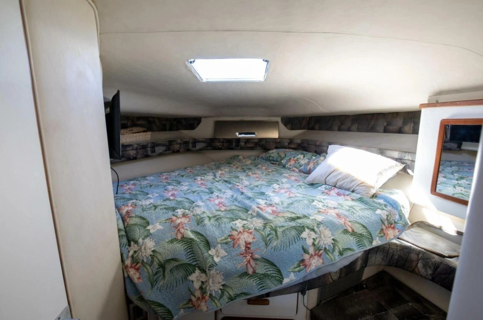 1990 Sea Ray 420 Sundancer