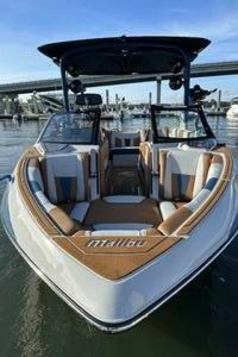 2023 Malibu Wakesetter 23 LSV