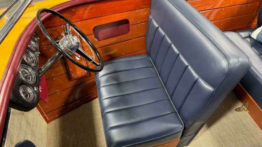 28ft Chris Craft Yacht For Sale
