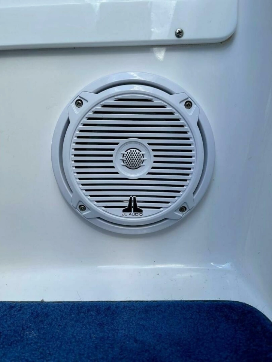 2002 Profile 33 V