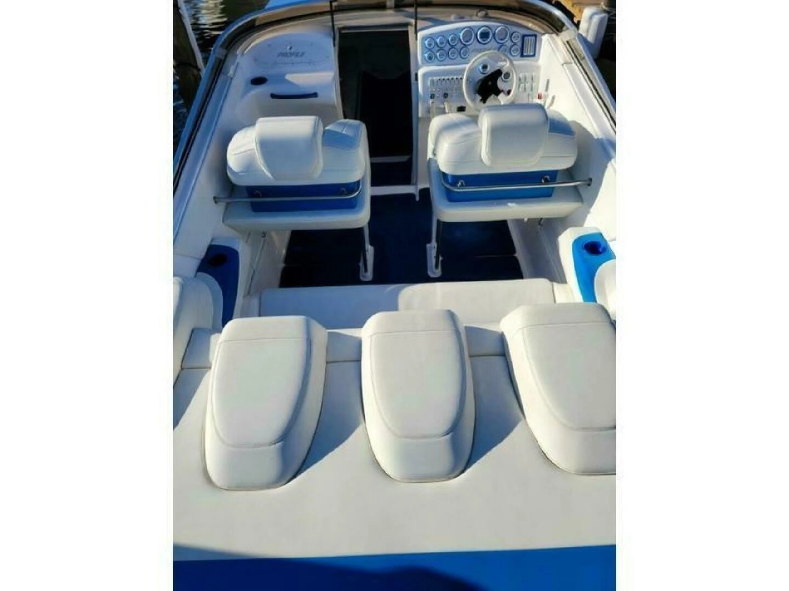 2002 Profile 33 V