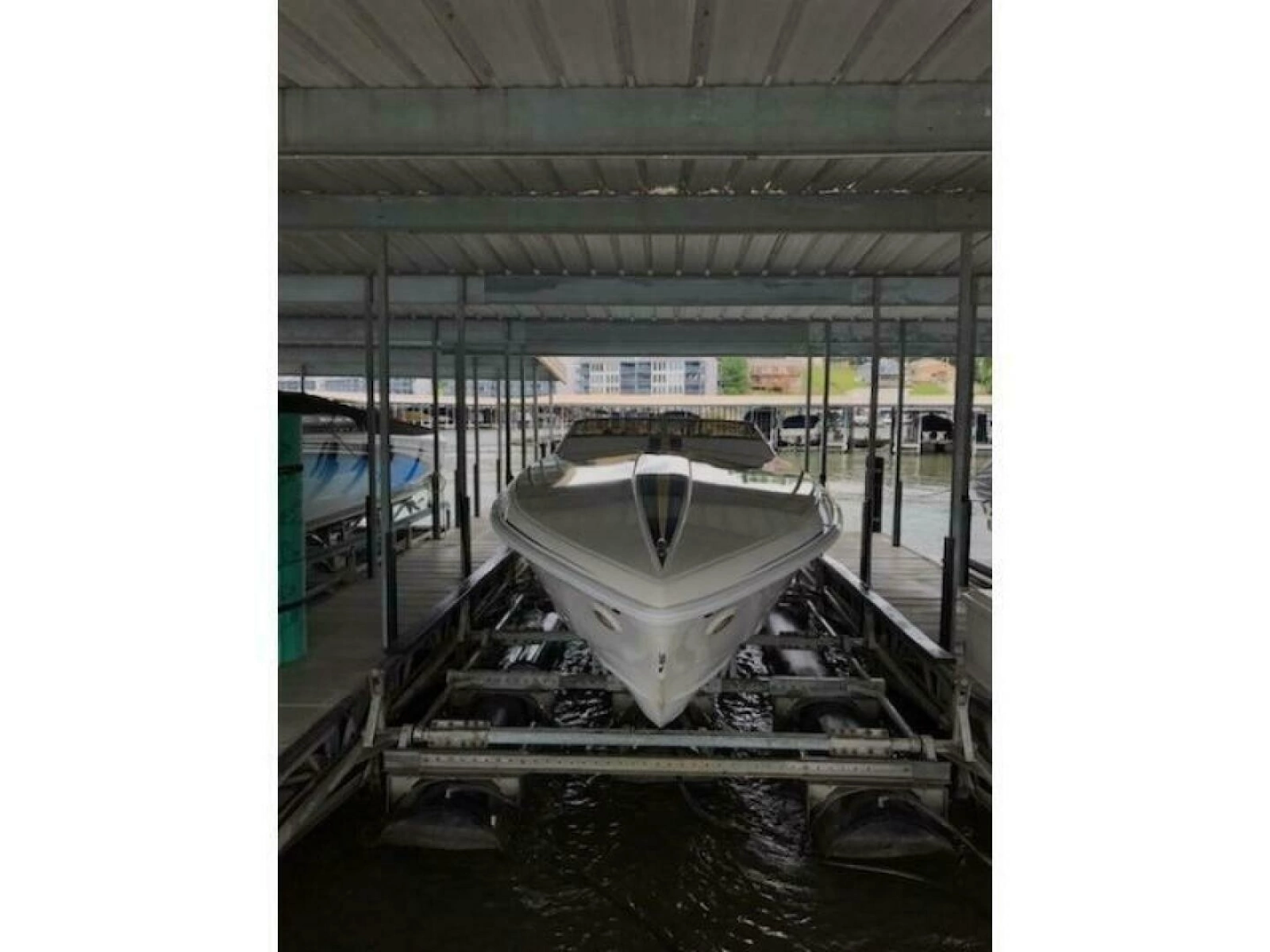 2002 Profile 33 V