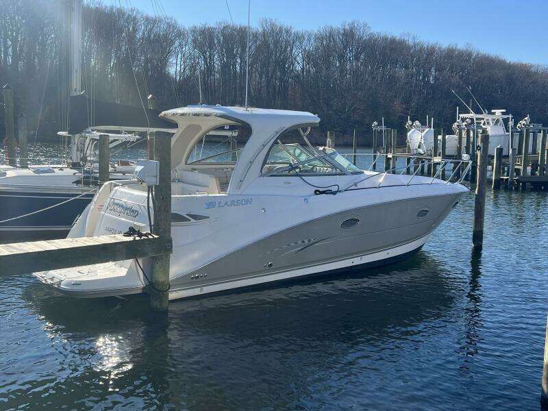 35ft Larson Yacht For Sale