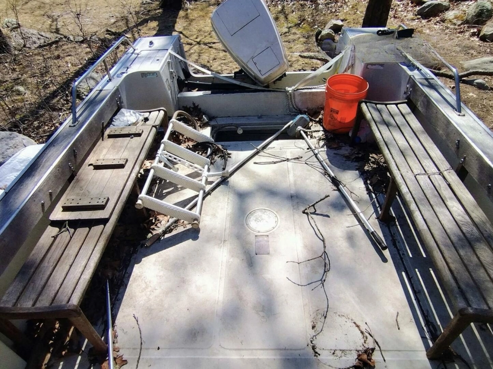1983 Boston Whaler 25 Revenge