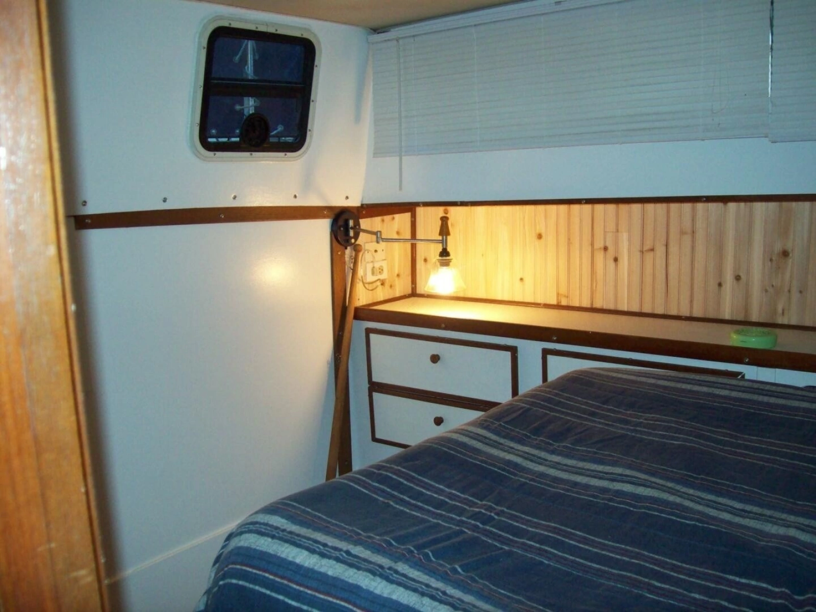 1979 Chris-Craft 350 Catalina
