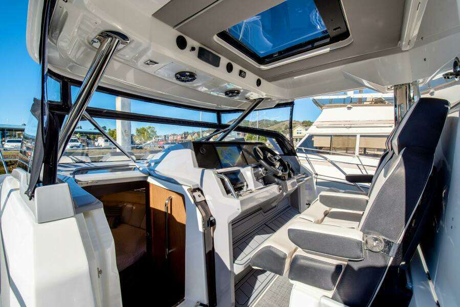 NAUTI BRIGI GULL 39ft Jeanneau Yacht For Sale
