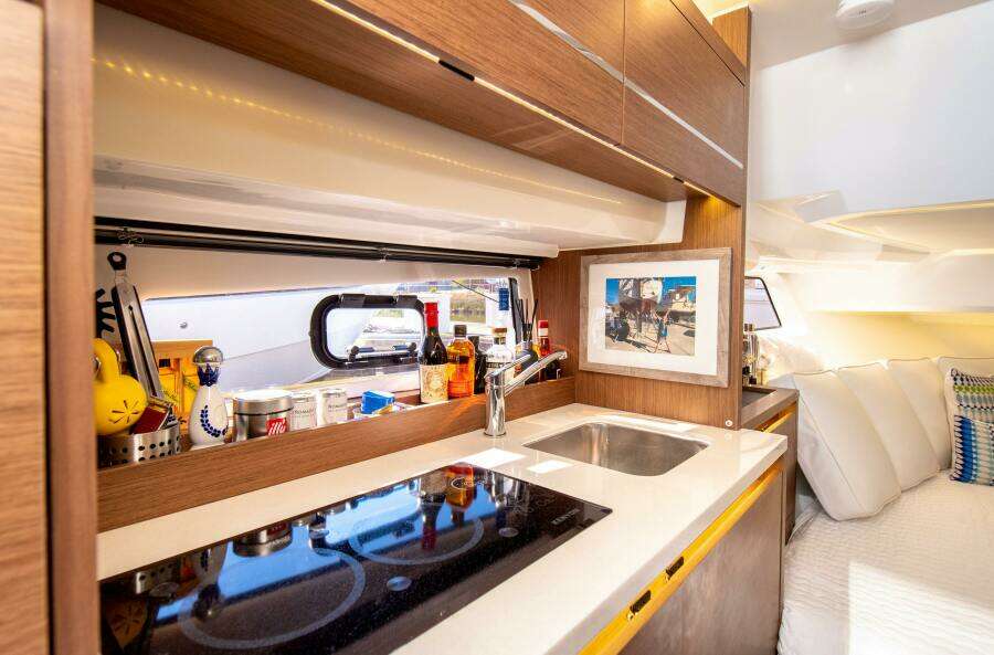 NAUTI BRIGI GULL 39ft Jeanneau Yacht For Sale
