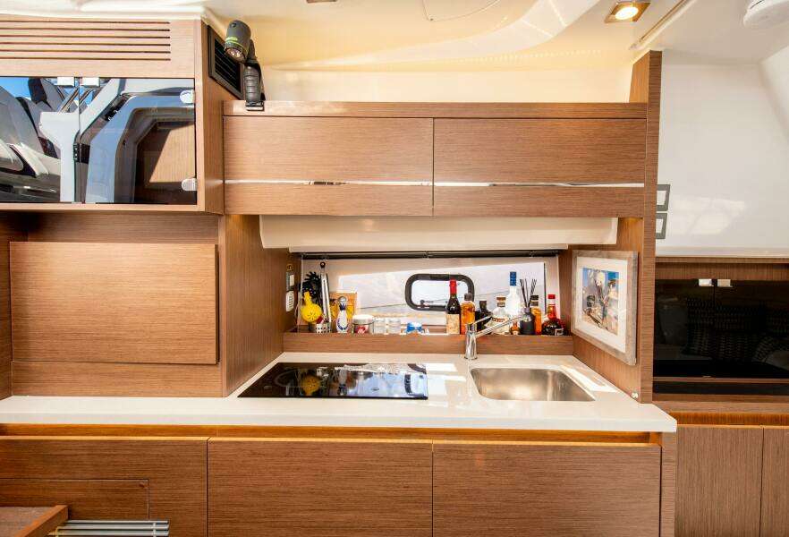 NAUTI BRIGI GULL 39ft Jeanneau Yacht For Sale