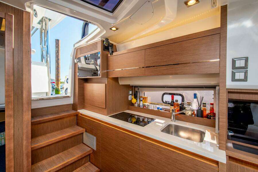 NAUTI BRIGI GULL 39ft Jeanneau Yacht For Sale