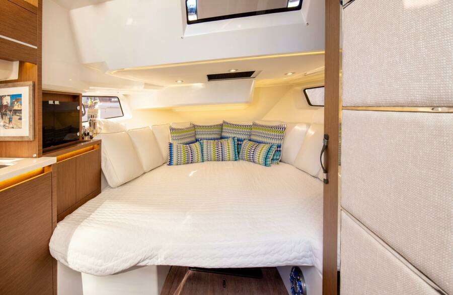 NAUTI BRIGI GULL 39ft Jeanneau Yacht For Sale