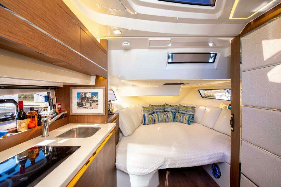 NAUTI BRIGI GULL 39ft Jeanneau Yacht For Sale