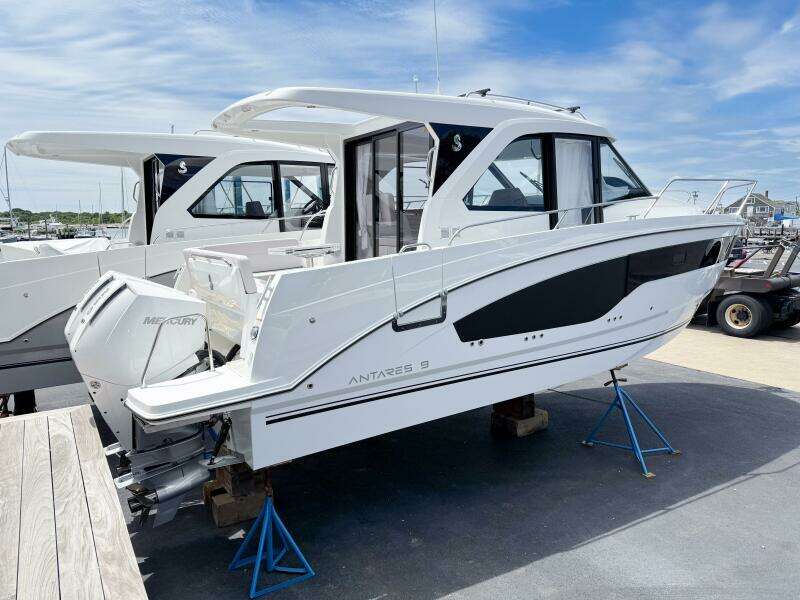 27ft Beneteau Yacht For Sale