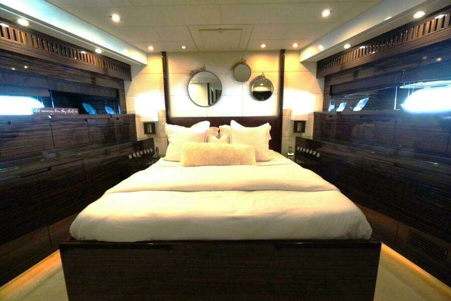 GO 112ft Leopard Yacht For Sale