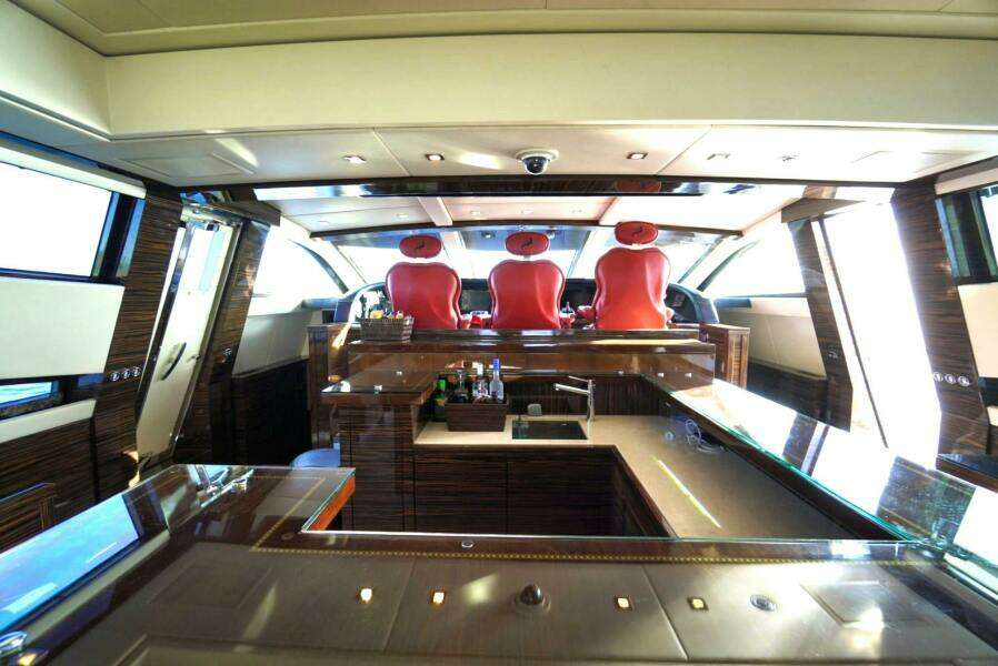 GO 112ft Leopard Yacht For Sale