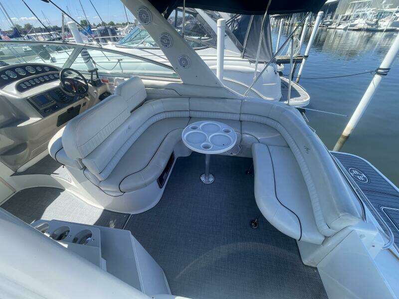 32ft Monterey Yacht For Sale